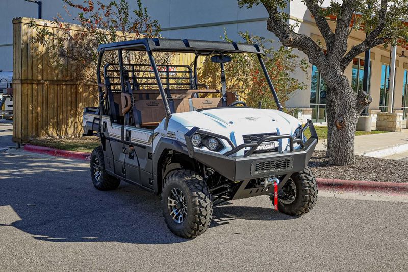 2025 Kawasaki MULE PROFXT 1000 LE PLATINUM RANCH EDITION METALLIC STARDUST WHITEImage 1