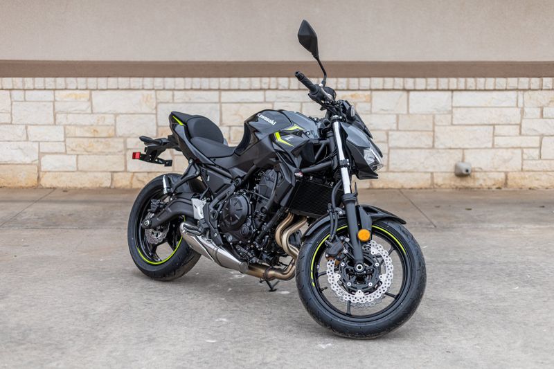 2024 Kawasaki Z650 METALLIC MATTE DARK GRAY AND METALLIC SPARK BLACKImage 1