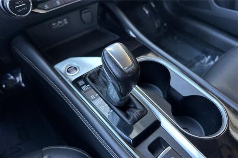 2022 Nissan Altima 2.5 SLImage 19