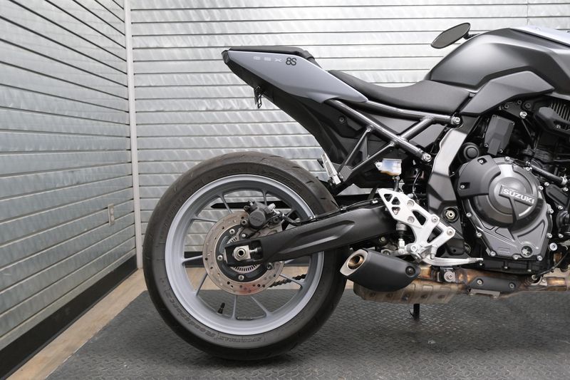 USED 2024 SUZUKI GSX-8S Image 13