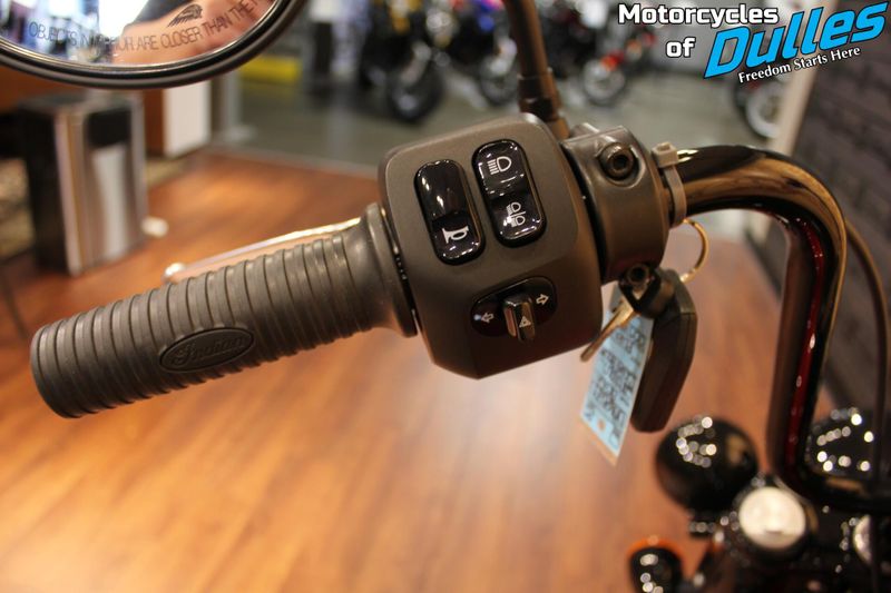 2022 Indian Motorcycle Chief Bobber Image 9