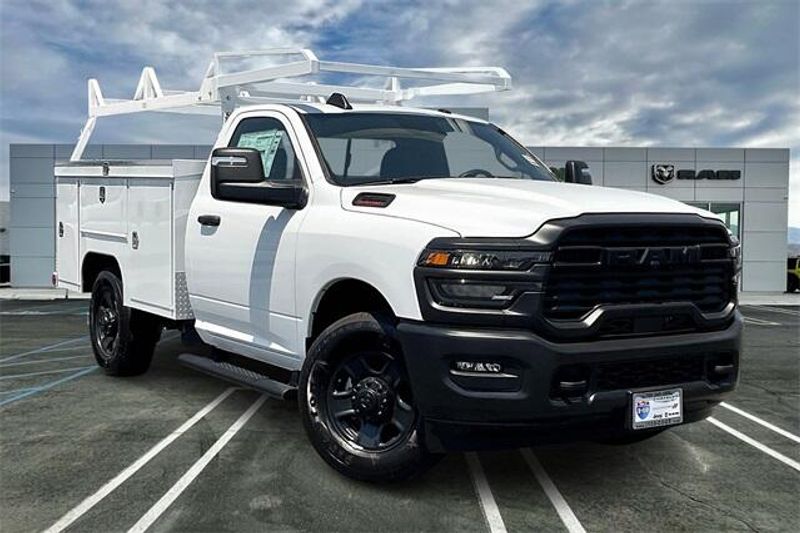 2025 Ram 2500 Tradesman photo 13