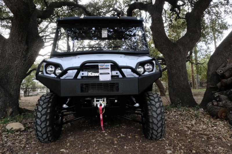 2025 Kawasaki MULE PROFXT 1000 PLATINUM RANCH EDITION METALLIC STARDUST WHITEImage 19