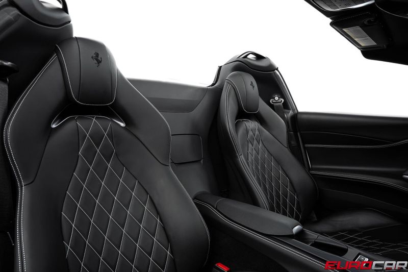 2022 Ferrari 812 GTS *CARBON STEERING WHEEL * FRONT LIFT*Image 42