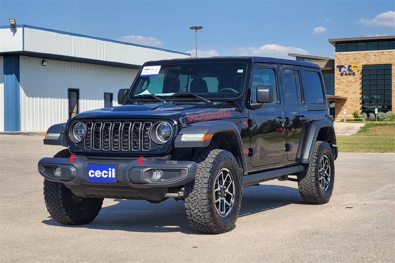 2024 Jeep Wrangler Rubicon photo 8