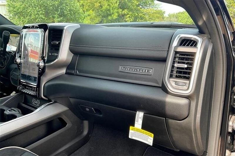 2024 RAM 3500 Laramie Crew Cab 4x4 8