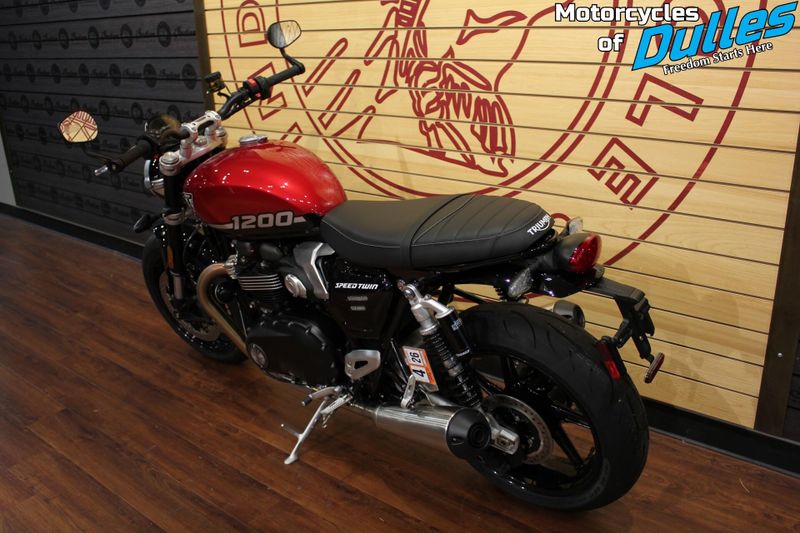 New 2025 Triumph Speed Twin 1200 Image 6
