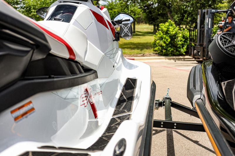 2021 Yamaha EX LIMITED TORCH RED AND WHITE Image 16