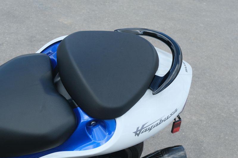 2023 Suzuki HAYABUSA WHITE Image 13
