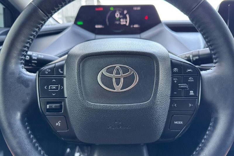 Used 2023 Toyota Prius XLEImage 22