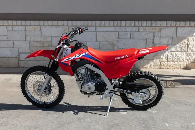 2025 Honda CRF125F REDImage 2