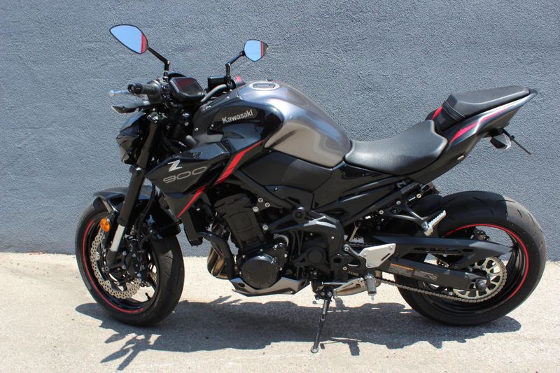 Used 2023 Kawasaki Z900 ABS Image 4