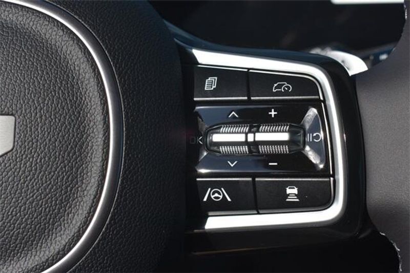 New 2026 Kia Carnival Hybrid SX PrestigeImage 30