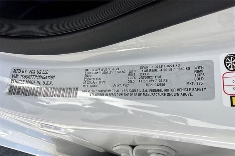 2025 RAM 1500 Big Horn Crew Cab 4x4 5