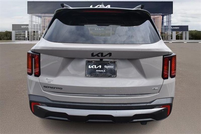 2025 Kia Sorento X-Line EXImage 4