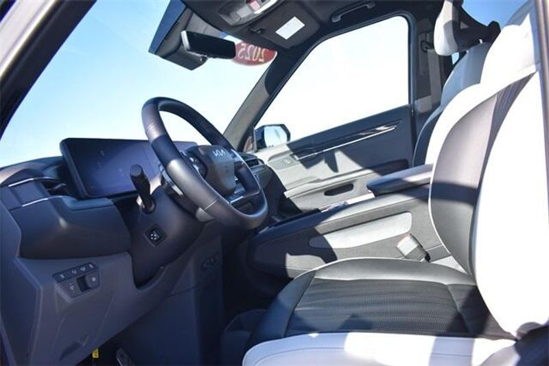 2024 Kia EV9 GT-LineImage 30