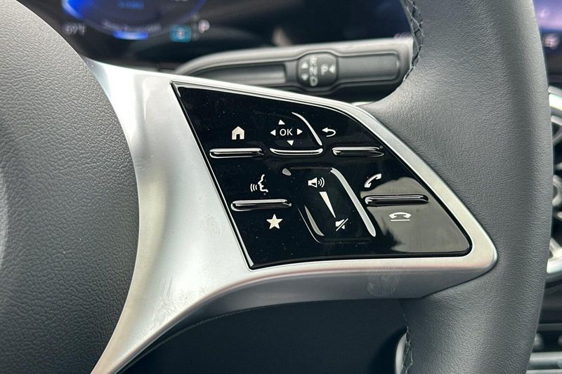 2024 Mercedes-Benz EQB 300Image 29