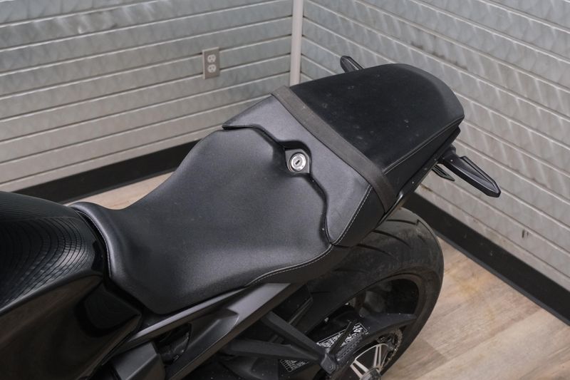 USED 2023 HONDA CB1000R Image 13