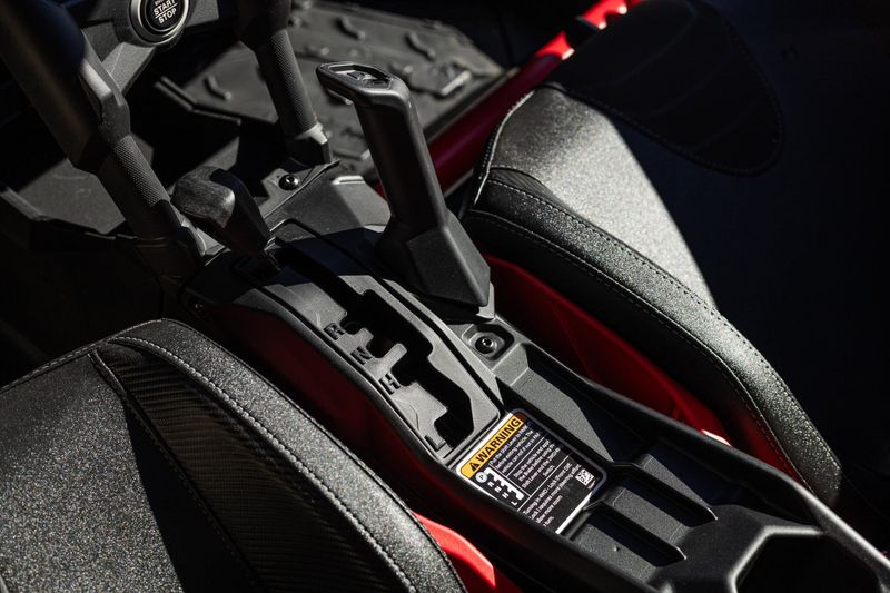 NEW 2025 CAN-AM MAVERICK X3 MAX X RS TURBO RR WITH SMARTSHOX Image 10