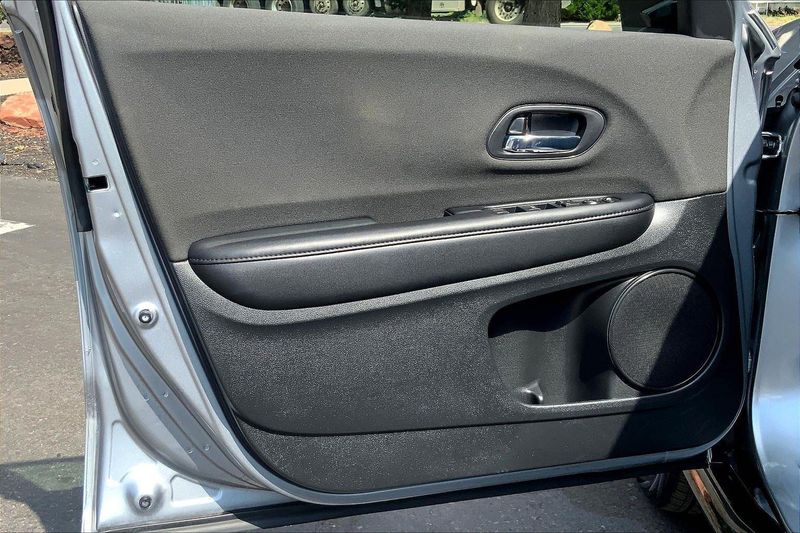 2019 Honda HR-V Sport photo 22