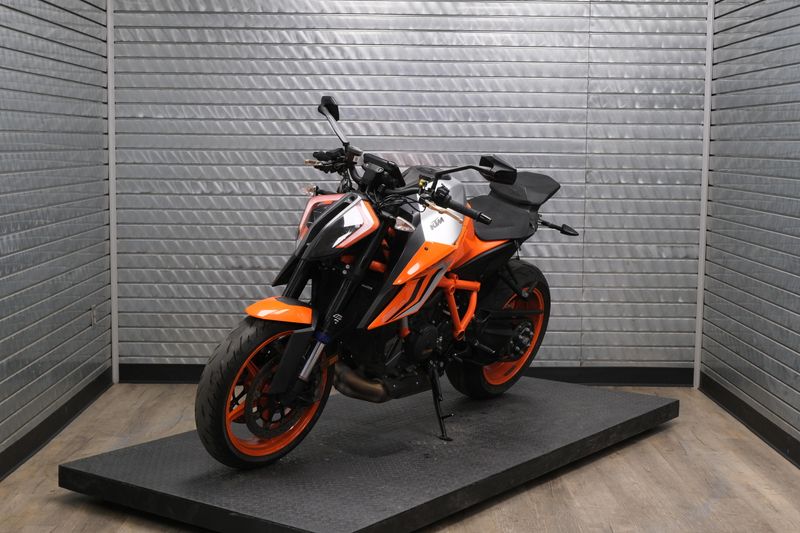 USED 2022 KTM SUPER DUKE 1290 R EVO Image 7