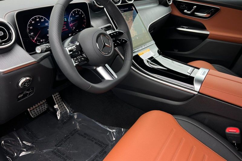 2025 Mercedes-Benz GLC-Class GLCGLC 300Image 8