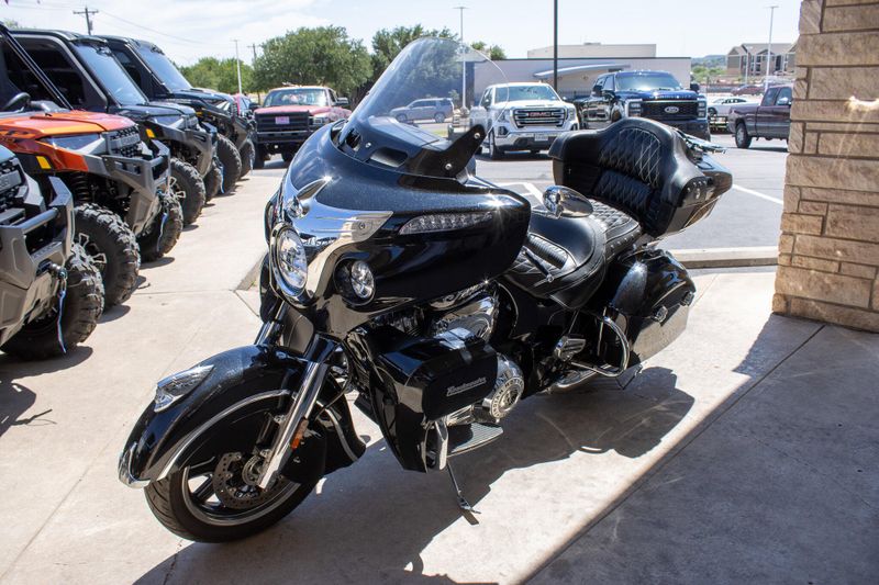 USED 2021 INDIAN MOTORCYCLE ROADMASTER Image 5