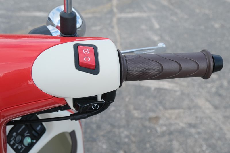 NEW 2025 HONDA METROPOLITAN Image 21