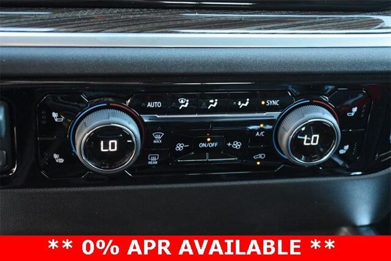 New 2025 Chevrolet Silverado 1500 LTImage 28