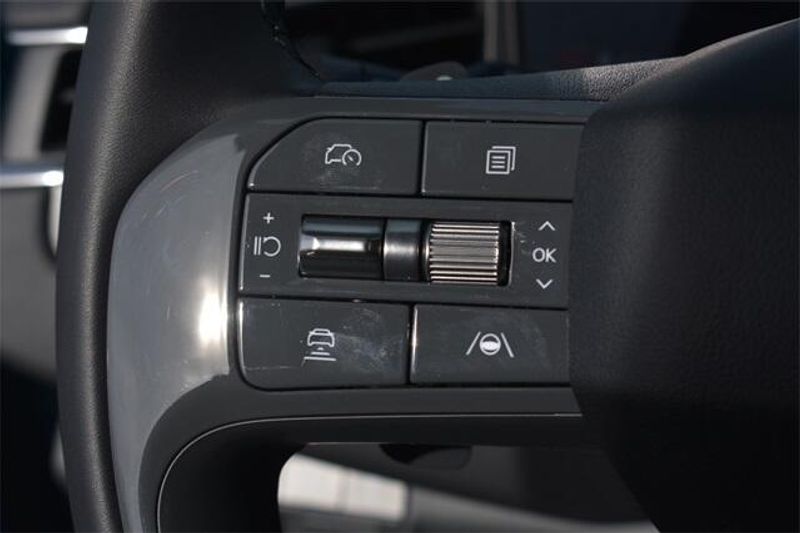 2025 Kia EV9 LandImage 30