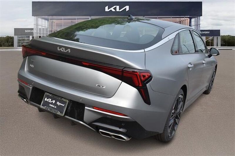 2025 Kia K5 GTImage 3