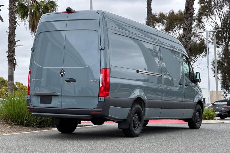 New 2026 Mercedes-Benz Sprinter 2500 Image 4