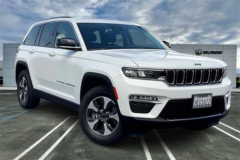 2022 Jeep Cherokee Limited 4xe photo 10