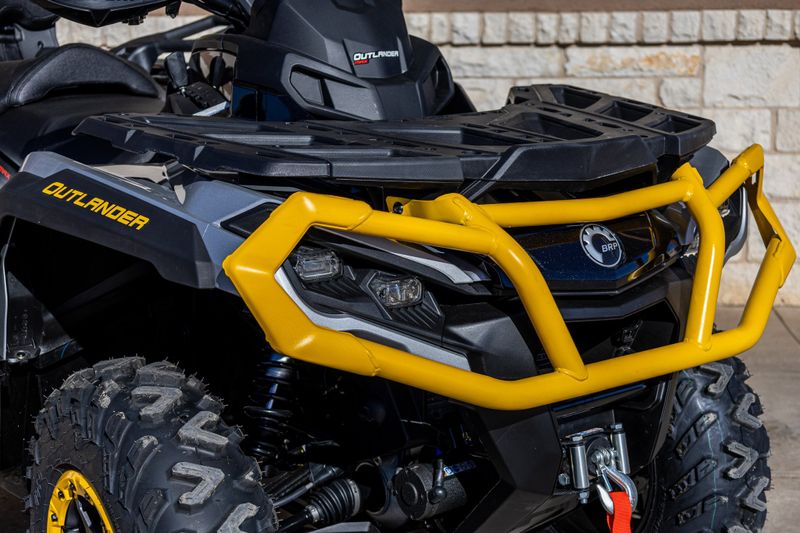 2024 Can-Am OUTLANDER MAX XTP 850 HYPER SILVER AND NEO YELLOWImage 8