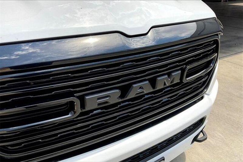 2023 RAM 1500 LimitedImage 30