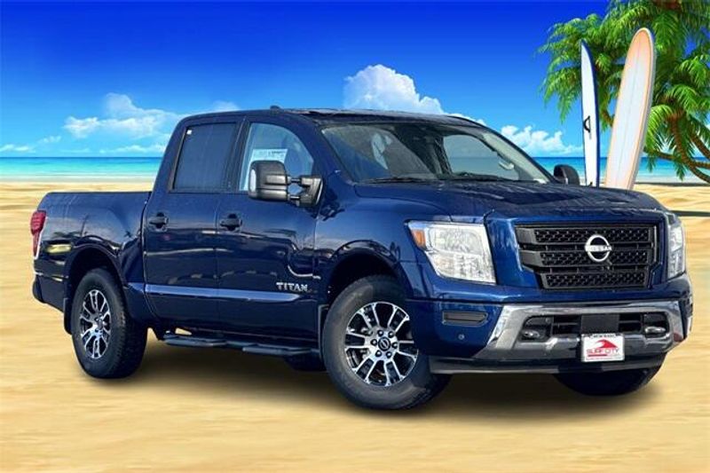 2024 Nissan Titan SVImage 1