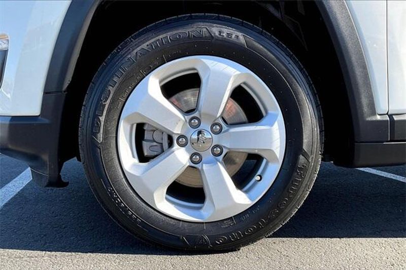 Used 2019 Jeep Compass LatitudeImage 8