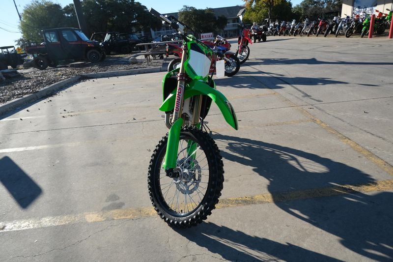 2025 Kawasaki KX450SR LIME GREENImage 11