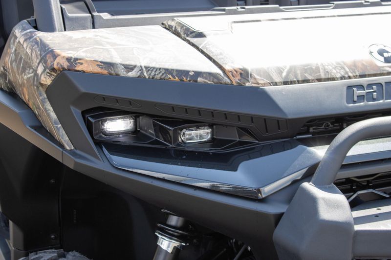 NEW 2026 CAN-AM DEFENDER MAX XT HD11 Image 9