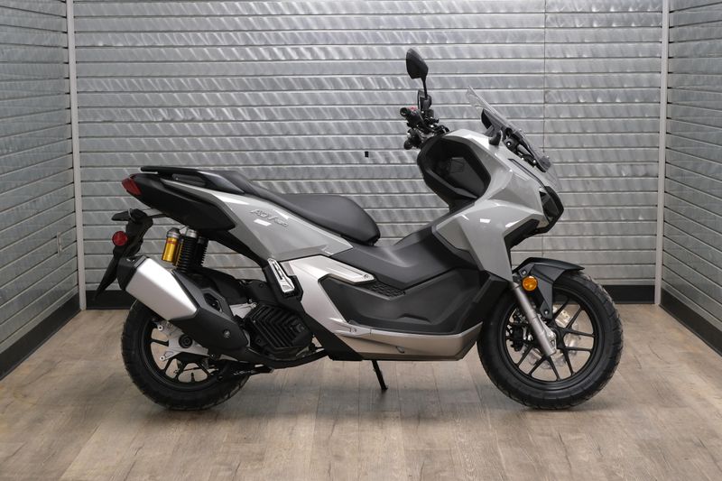 NEW 2026 HONDA ADV160 ABS Image 2