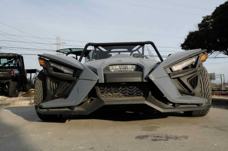 2023 Polaris SLINGSHOT SL AUTODRIVE STORM GRAYImage 18