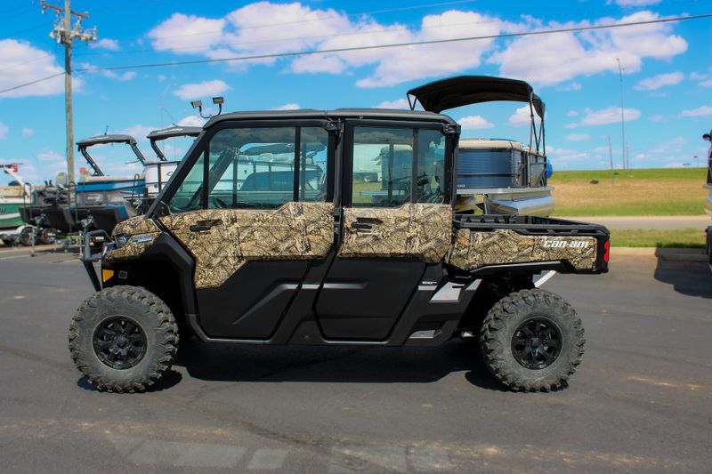 2023 Can-Am DEFENDER MAX LTD HD10 BACKWOODS CAMO Image 6