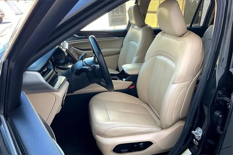 Used 2021 Jeep Grand Cherokee L LimitedImage 24