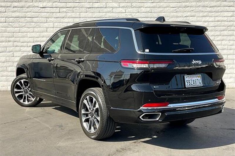 Used 2022 Jeep Grand Cherokee L OverlandImage 10