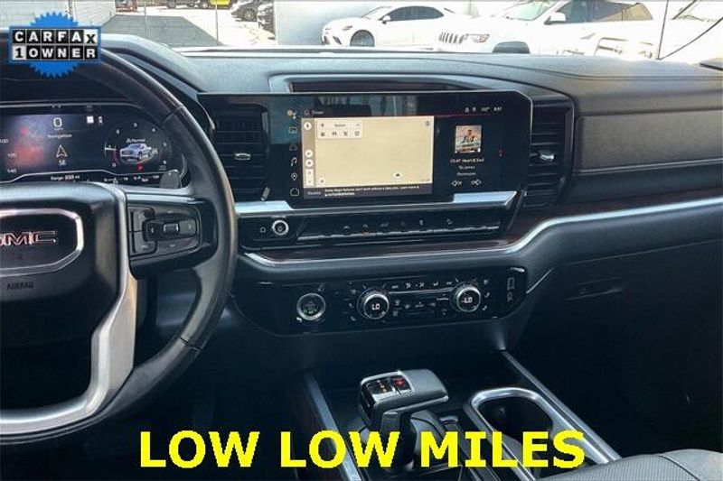 Used 2023 GMC Sierra 1500 SLTImage 5
