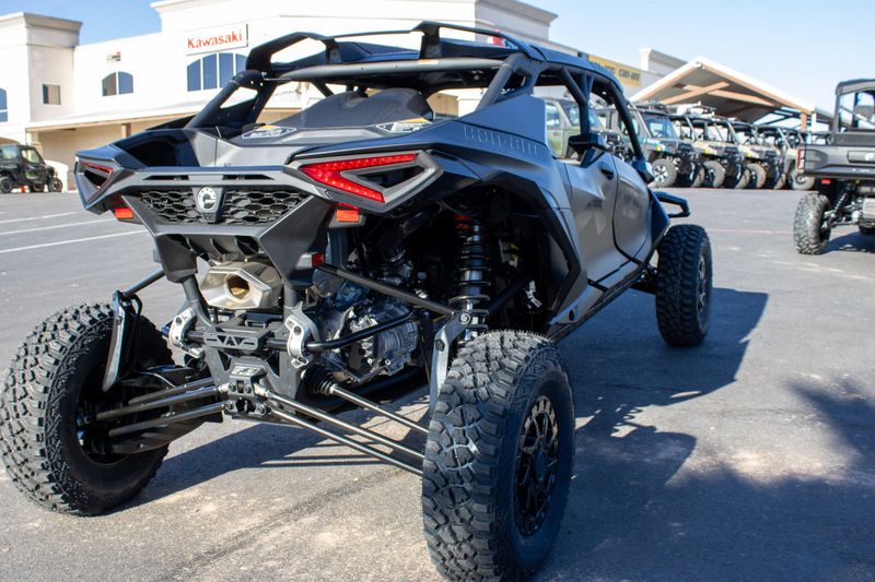 NEW 2026 CAN-AM MAVERICK R MAX X WITH SMARTSHOX 999T DCT Image 2