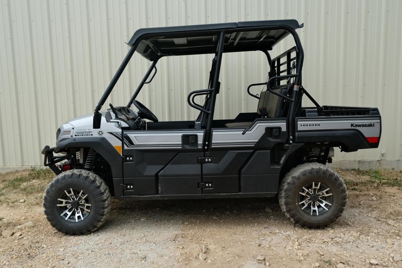 New 2026 Kawasaki MULE PROFXT 1000 LE RANCH EDITION METALLIC PHANTOM SILVER Image 8