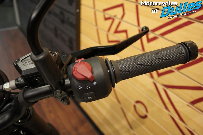 New 2026 Royal Enfield Guerrilla 450 Image 11