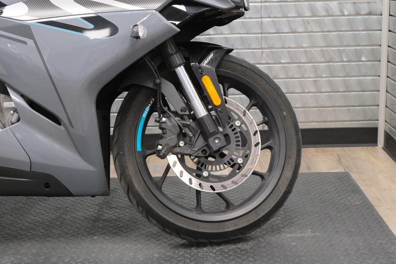 USED 2023 CFMOTO 300SS Image 14