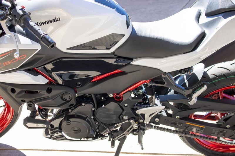 NEW 2026 KAWASAKI Z500 SE ABS Image 20